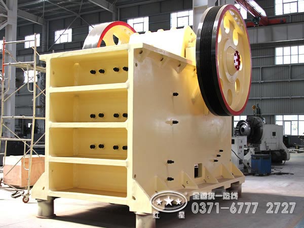 鄂式破碎機 鄂式破碎機