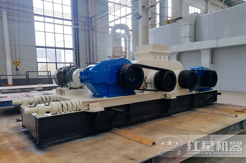 大型全液壓對輥制砂機車間實拍 大型全液壓對輥制砂機車間實拍