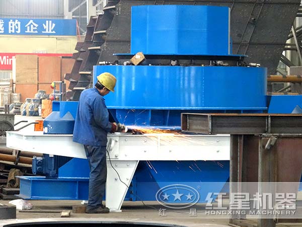 鐵礦石制砂機(jī)生產(chǎn)車間 鐵礦石制砂機(jī)生產(chǎn)車間