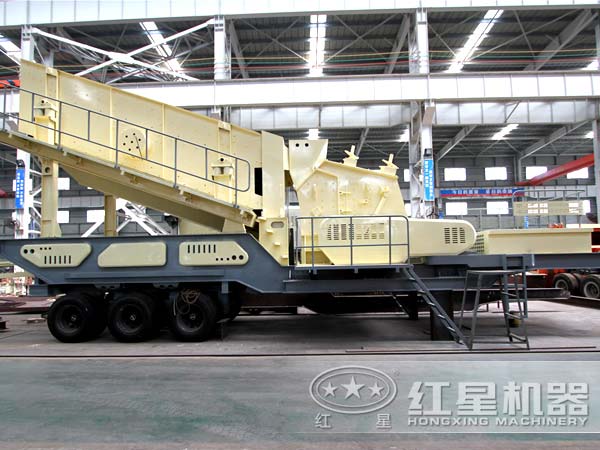 移動(dòng)式破碎機(jī) 移動(dòng)式破碎機(jī)