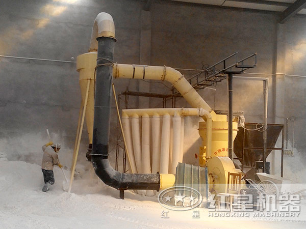 傳統磨粉機生產現場 傳統磨粉機生產現場