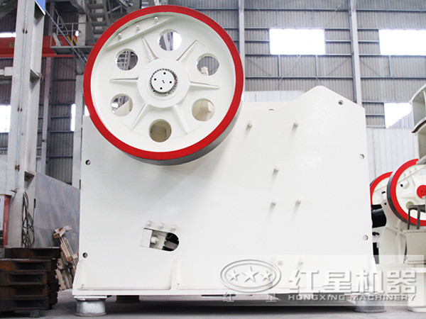 600*900顎式破碎機 600*900顎式破碎機
