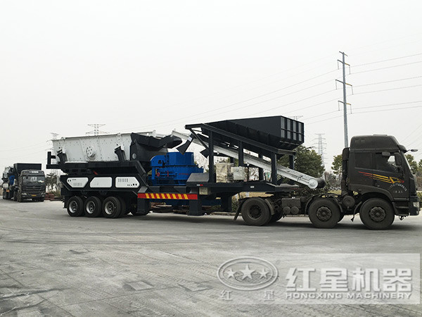 以配備制砂機為核心設備的河卵石車載流動打石機 以配備制砂機為核心設備的河卵石車載流動打石機