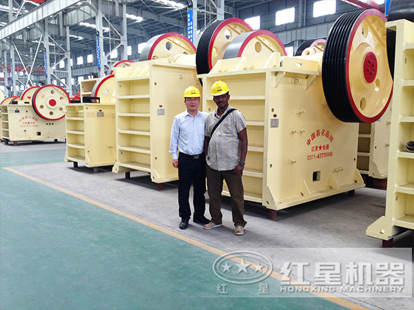 多規格石子粗碎機 多規格石子粗碎機