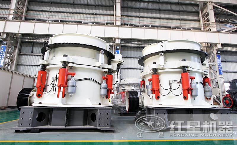 大型多缸液壓圓錐機(jī) 大型多缸液壓圓錐機(jī)