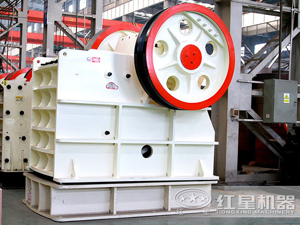 PE-1500×1800顎式破石機 PE-1500×1800顎式破石機