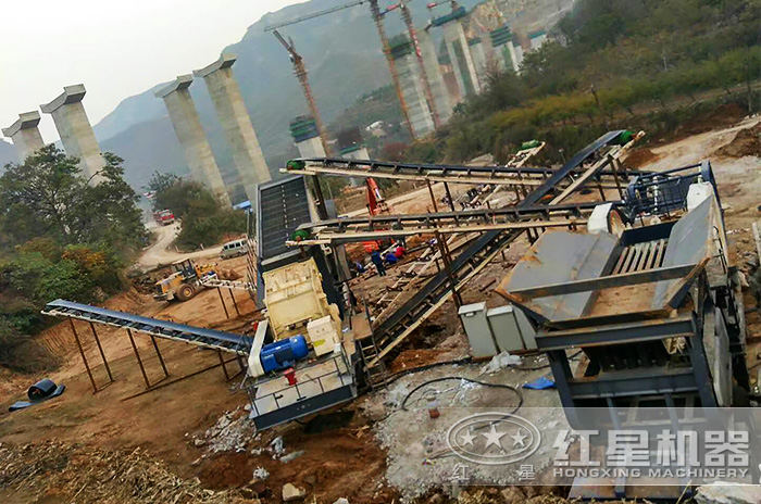 山西運城建筑垃圾移動破碎處理現(xiàn)場 山西運城建筑垃圾移動破碎處理現(xiàn)場