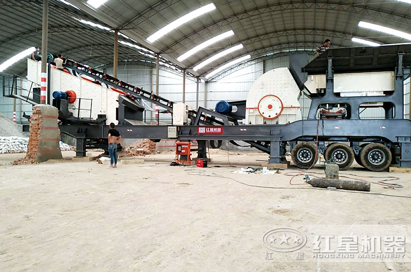 重慶砂石加工廠室內生產現(xiàn)場 重慶砂石加工廠室內生產現(xiàn)場