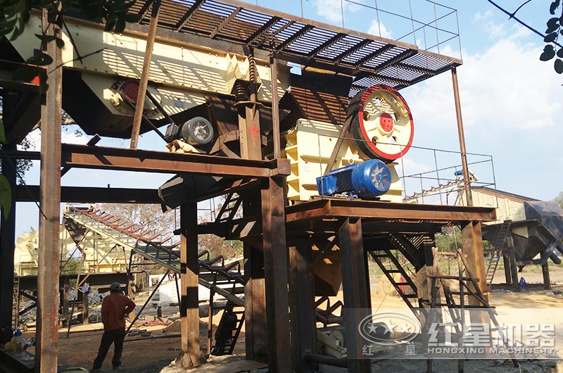 PE900*1200鄂式碎石機作業(yè)現(xiàn)場 PE900*1200鄂式碎石機作業(yè)現(xiàn)場