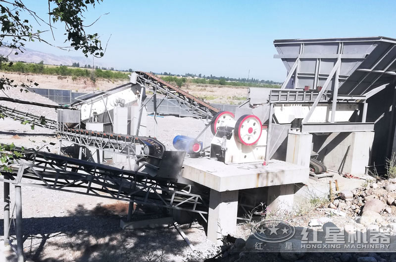時產(chǎn)300-400噸顎式沙子破碎機 時產(chǎn)300-400噸顎式沙子破碎機