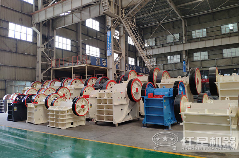 不同型號規格下的顎式破碎機 不同型號規格下的顎式破碎機